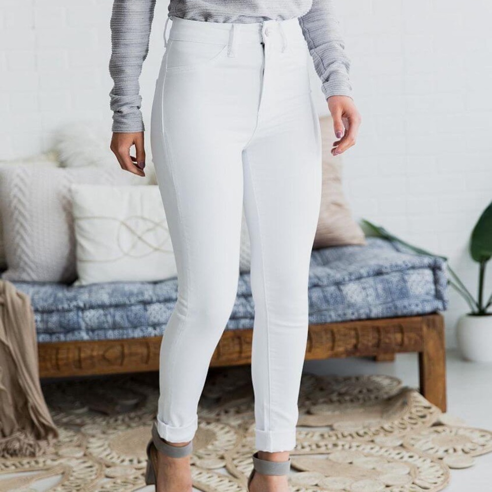 BNWT Kancan High Rose White Skinny Jeans
